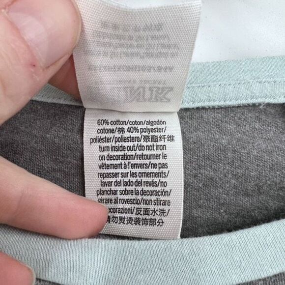 Victoria's Secret Gray & Baby Blue Long Sleeve Baseball Raglan Tee Size XS - Picture 5 of 7